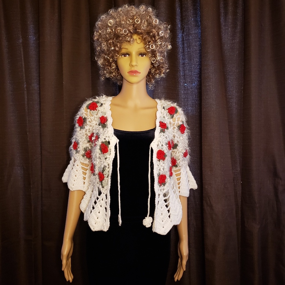Mingle Off-White Vintage Pull Over Knit Cardigan